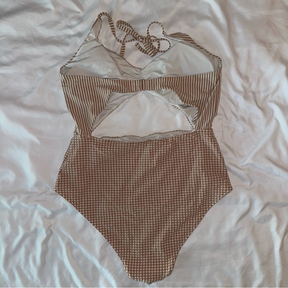 Aerie Cutout One Piece Swimsuit - Picture 2 of 3